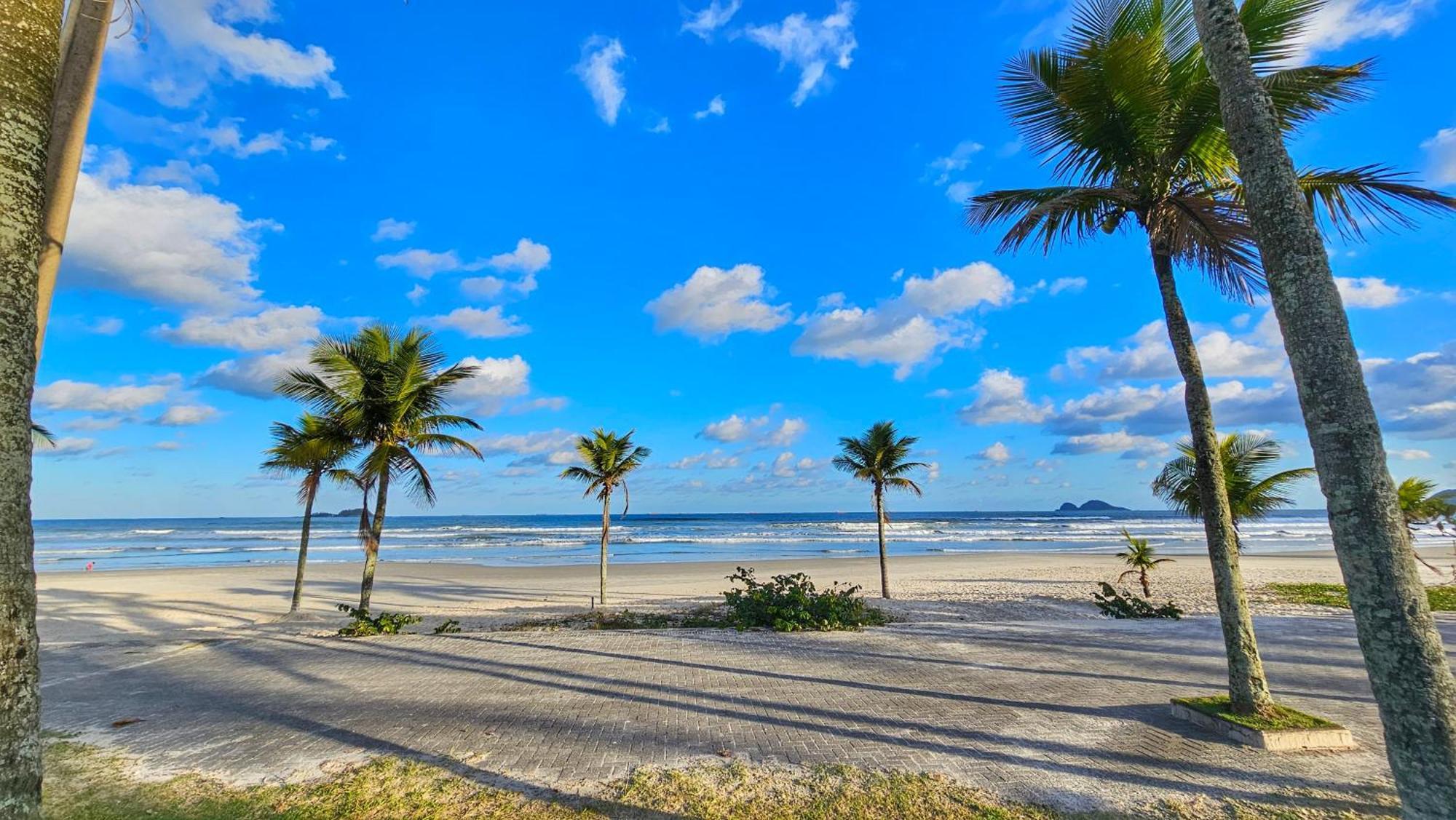 Praia Da Enseada - Predio Com Area De Lazer E Garagem Lejlighed Guarujá Eksteriør billede